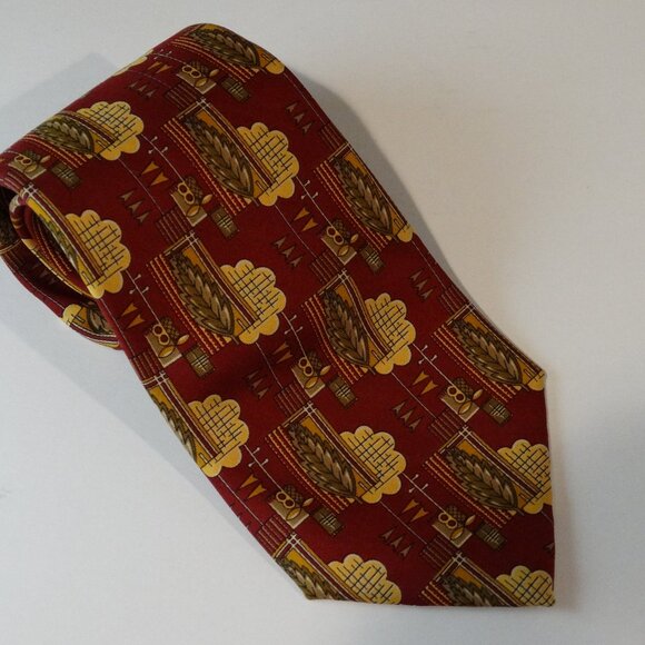 Salvatore Ferragamo 100% Silk Red Gold Print L-58" x W-3.5" Made in Italy - Picture 1 of 5